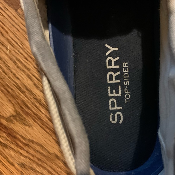 Men’s size 11.5 medium sperry top sider. Denim blue. - Picture 2 of 3